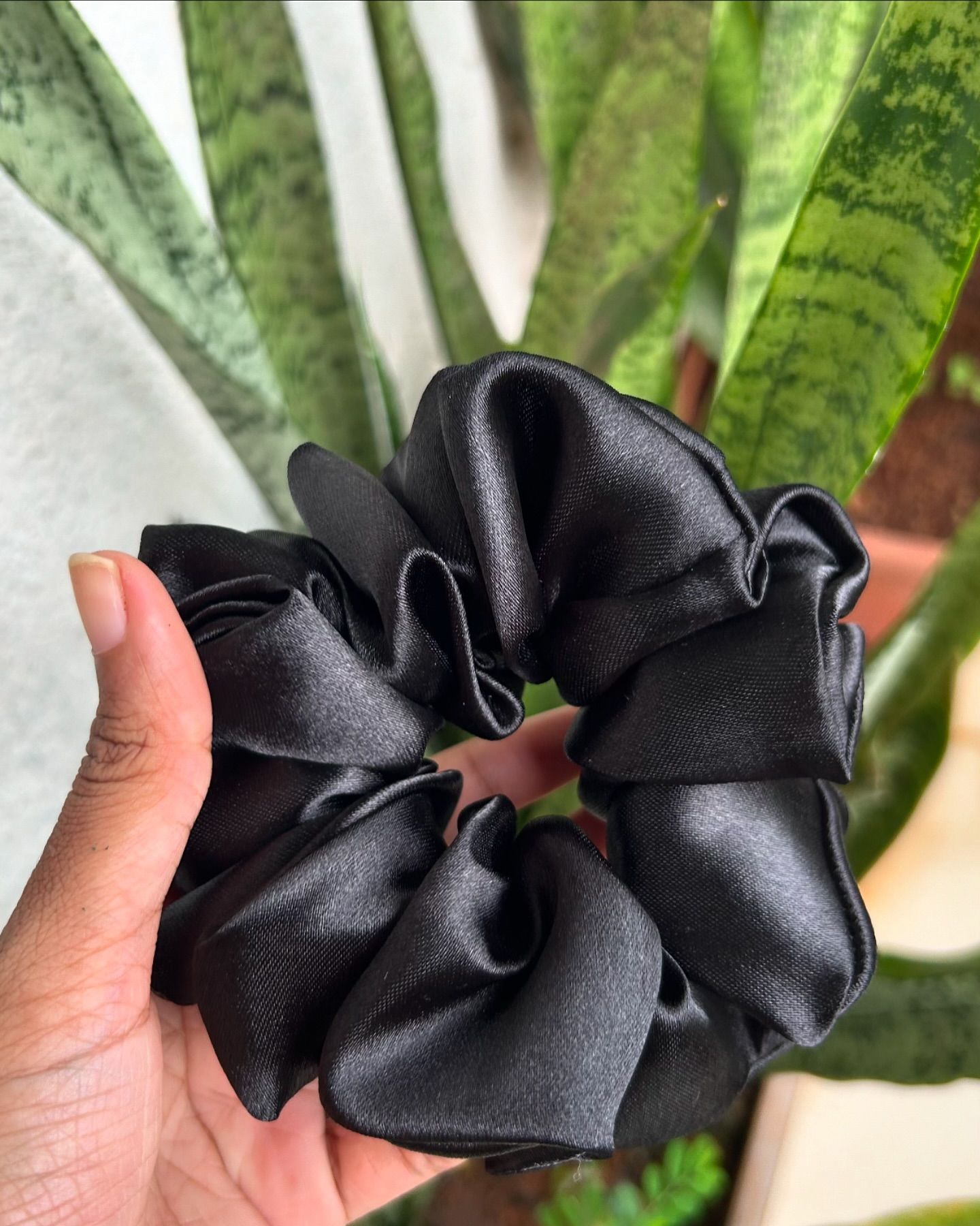 کش مو ساتن عمده ۱۲ عددی رنگ مشکی ساتن ال ایکس